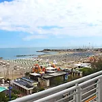 Lungomare 3*
