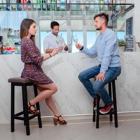 Hotel Lungomare Cattolica