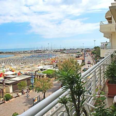 Lungomare Szálloda Cattolica