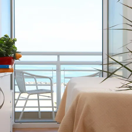 Hotel Lungomare Cattolica