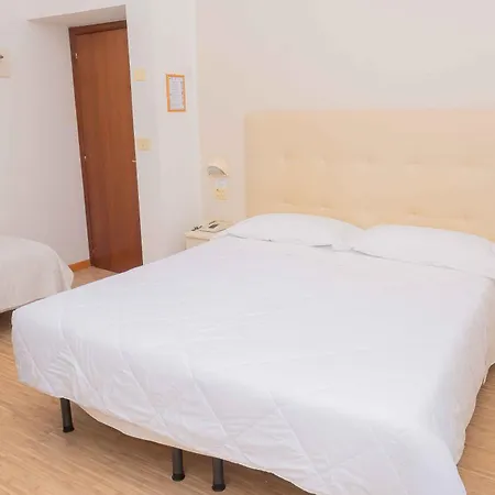 Lungomare Hotel Cattolica
