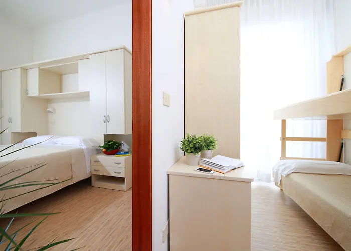 Отель Lungomare 3*