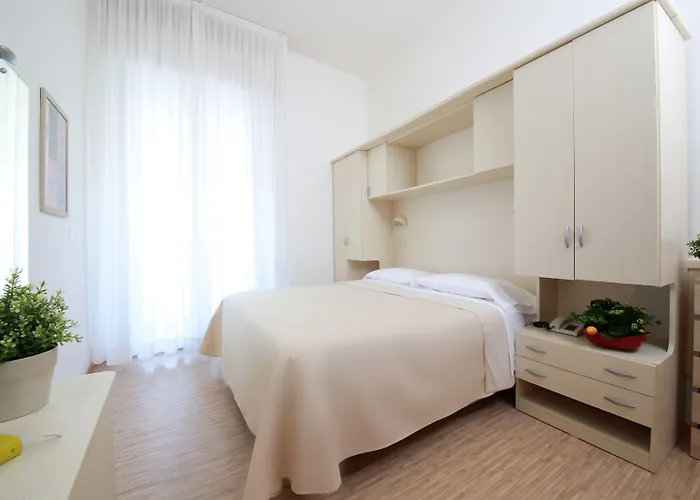 Отель Lungomare