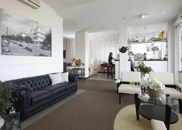 Lungomare فندق 3*