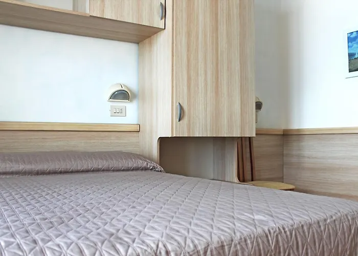 Lungomare Отель